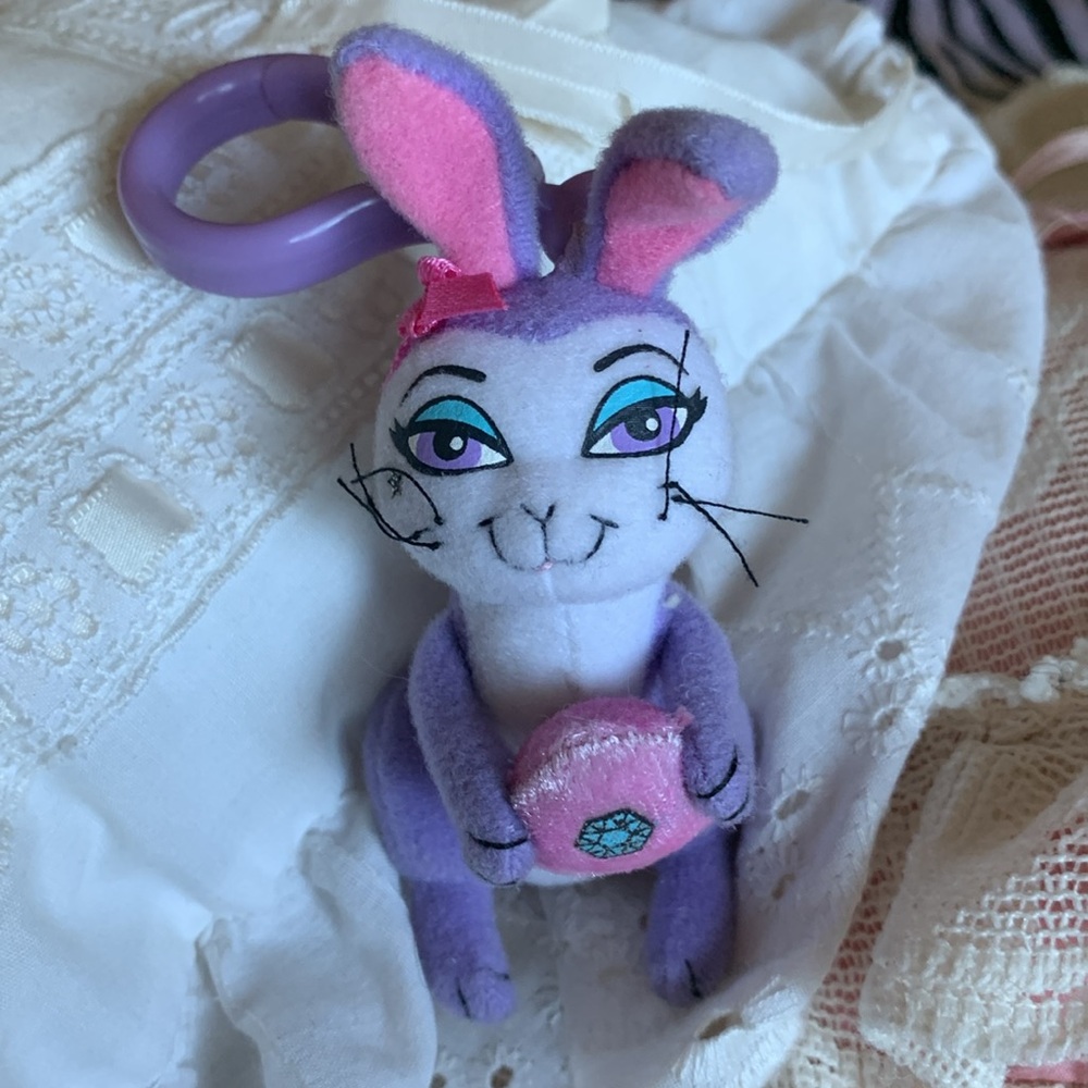 Bratz Y2K Easter Petz purple bunny Rabbit plush vintage key ring